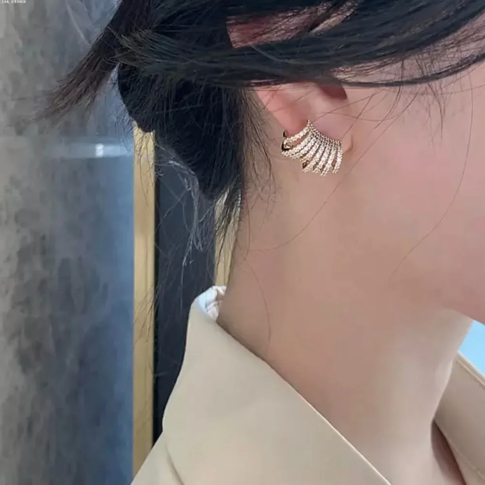 ‎GOLDTONE DROP EARRINGS